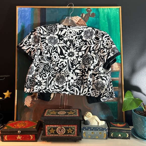 Studio I Monochrome Floral Jacket 14 - Picture 5 of 16